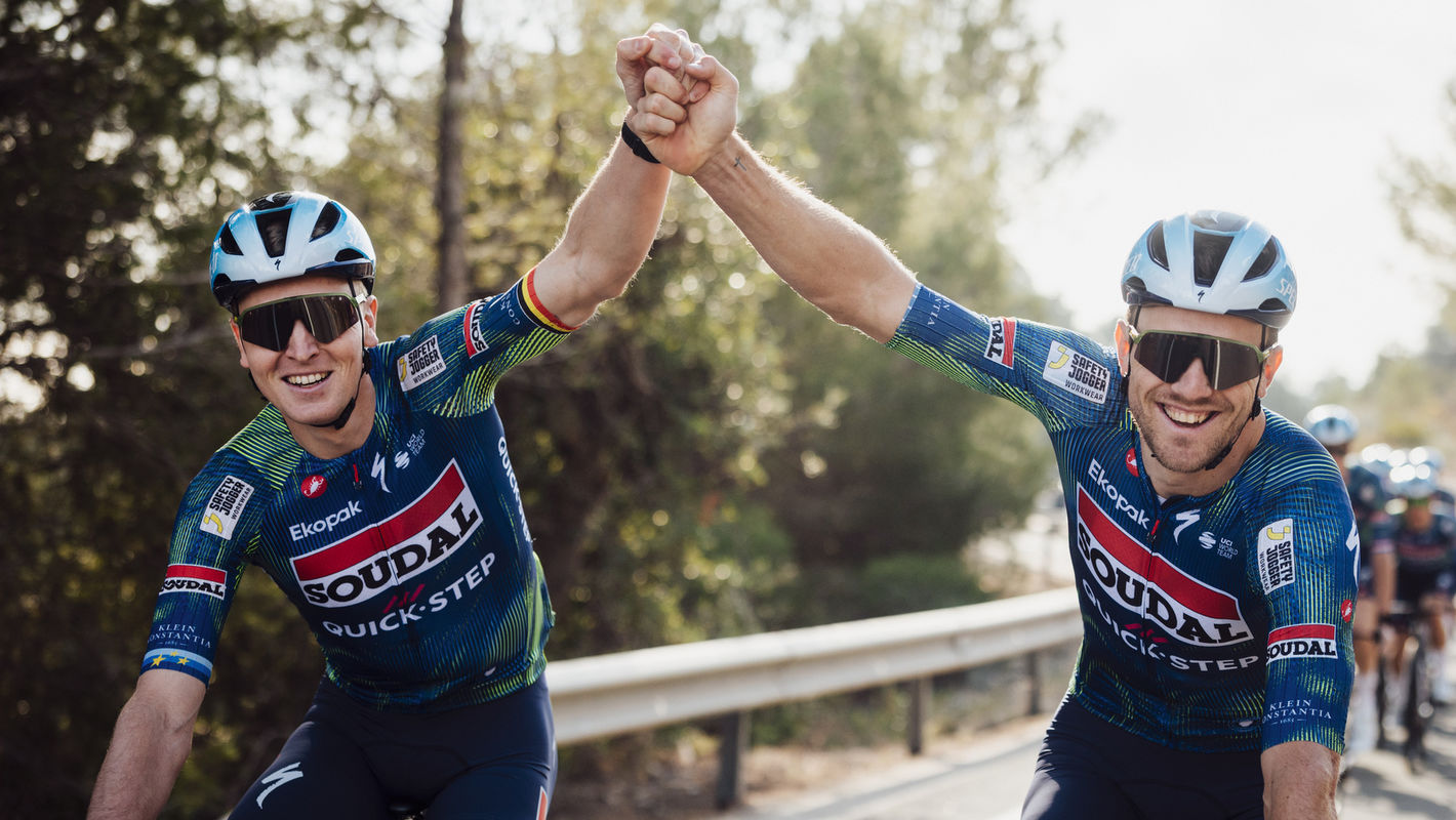 Soudal Quick-Step presenteert tenue 2026 met verbeterde zichtbaarheid