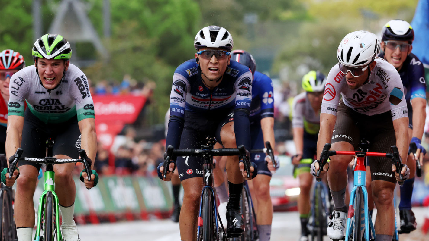 Vuelta a España: More rain in Catalunya