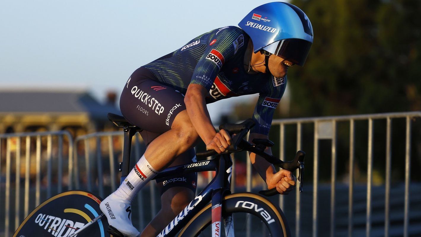 Tour Down Under gets underway in Adelaide
