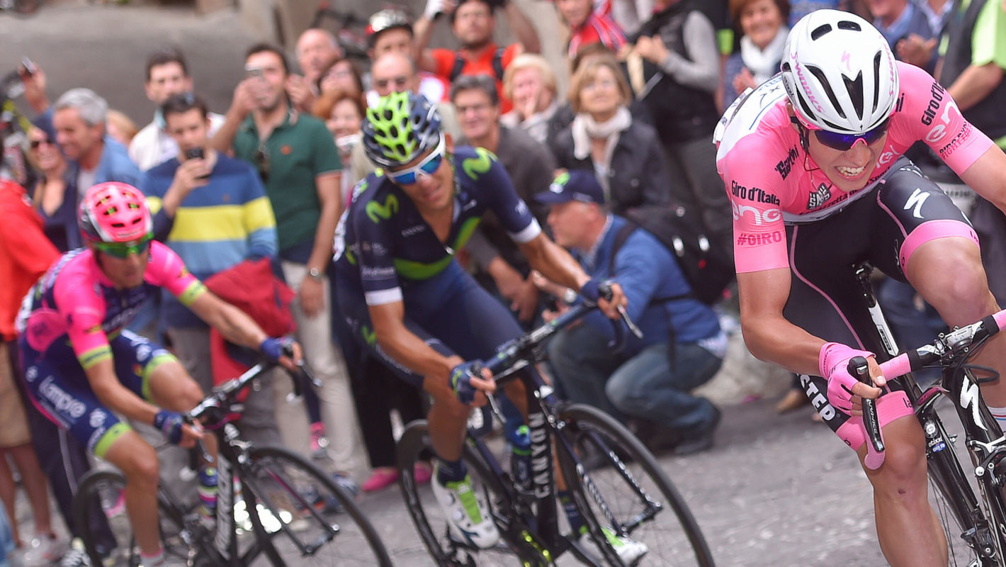 Bob Jungels defends pink jersey with panache
