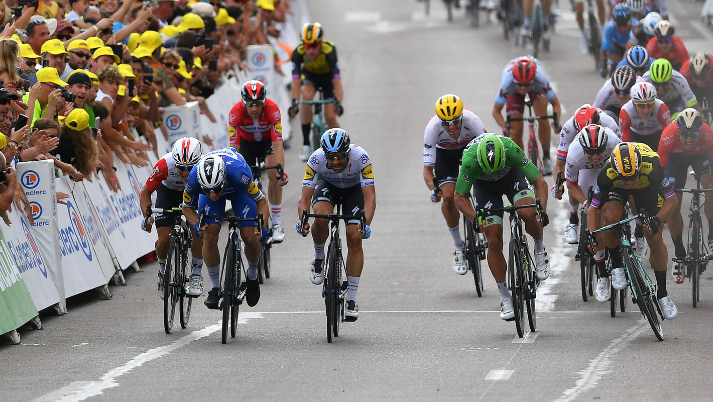 Tour de France: Puncture hinders Viviani’s chances