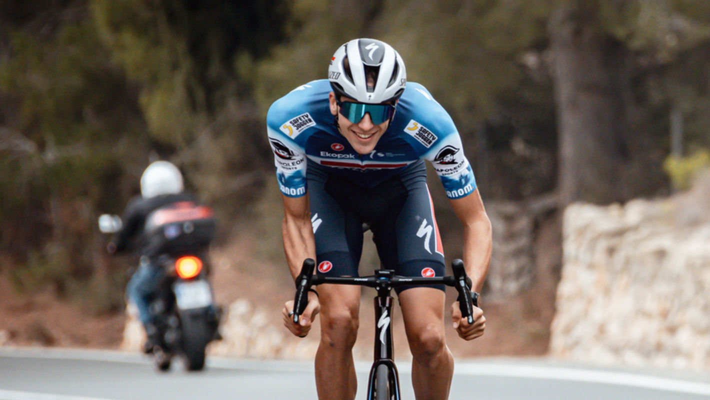 Federico Savino wint Grote Prijs Stad Halle