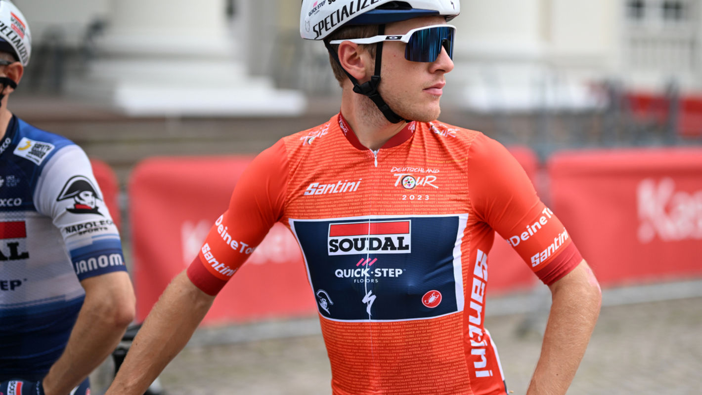 Van Wilder defends the red jersey