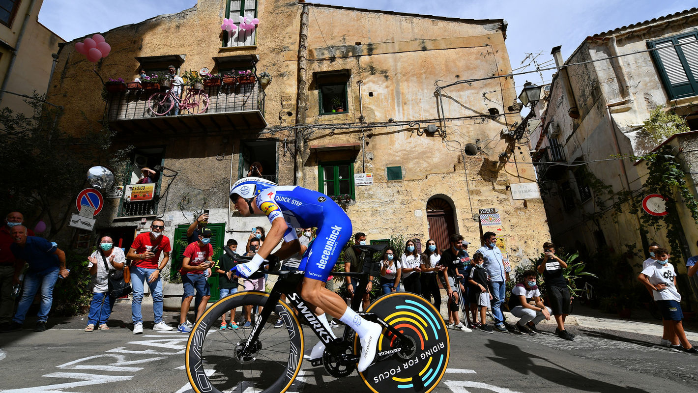 Phenomenal result for Almeida on opening Giro d’Italia stage