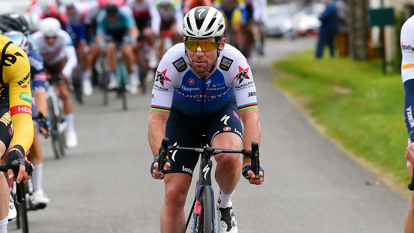 Cavendish takes fifth podium of 2022