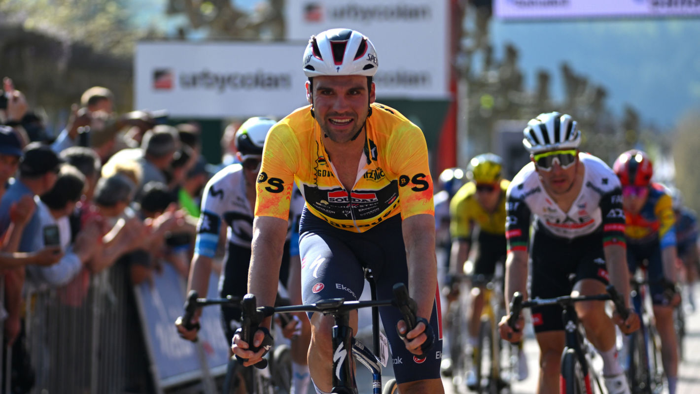 Schachmann toont grinta in Basque Country