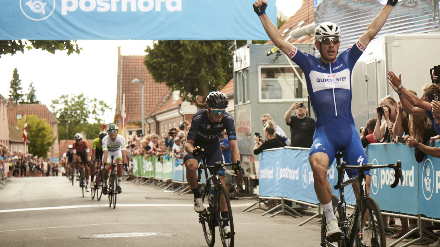 Michael Mørkøv sprints to second national title