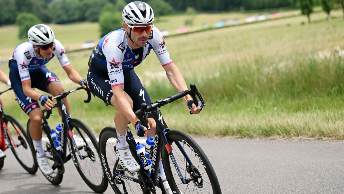 Critérium du Dauphiné visits Chaintré