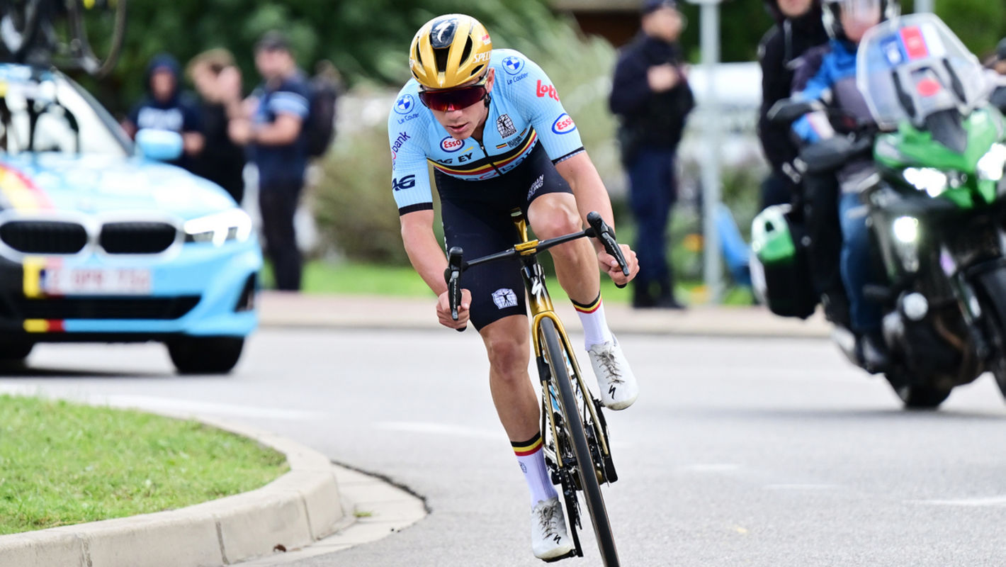 Fourth medal in two weeks for Remco Evenepoel