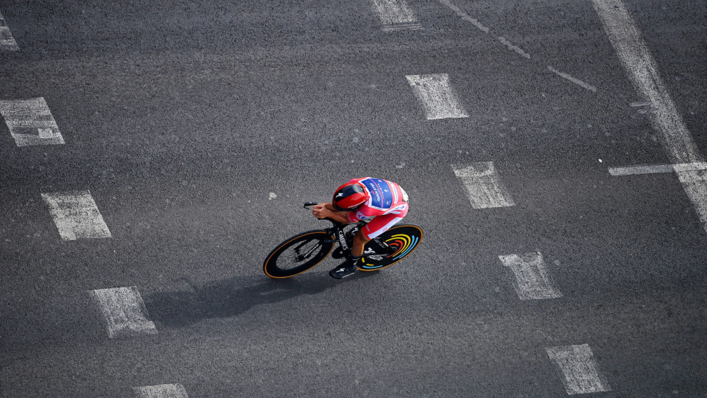Remco Evenepoel smashes La Vuelta ITT