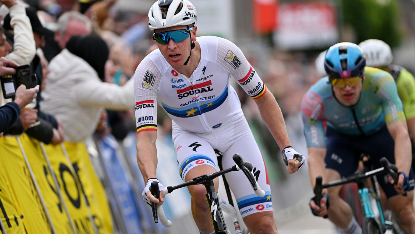 Tim Merlier wint Omloop van het Houtland