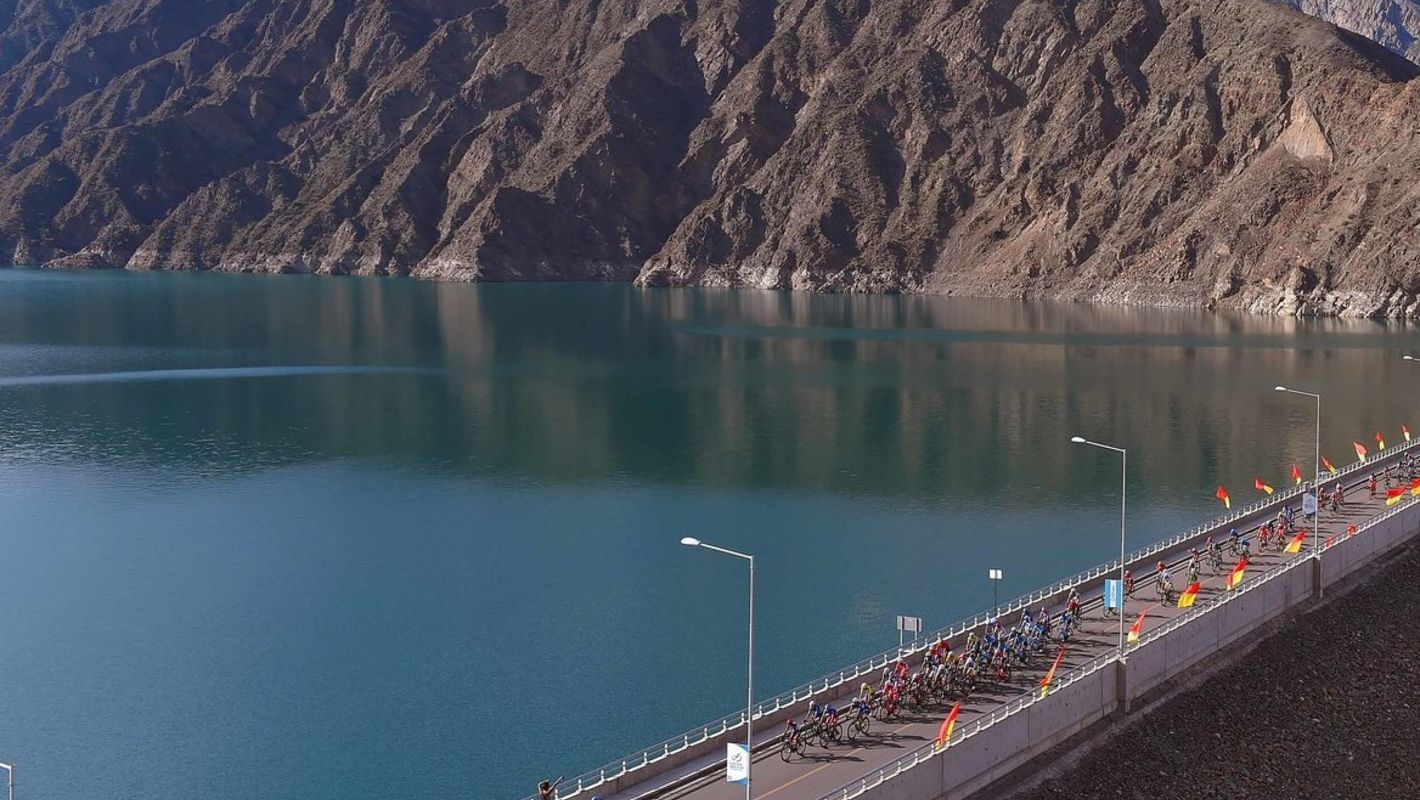 Wind wreakes havoc at Vuelta a San Juan