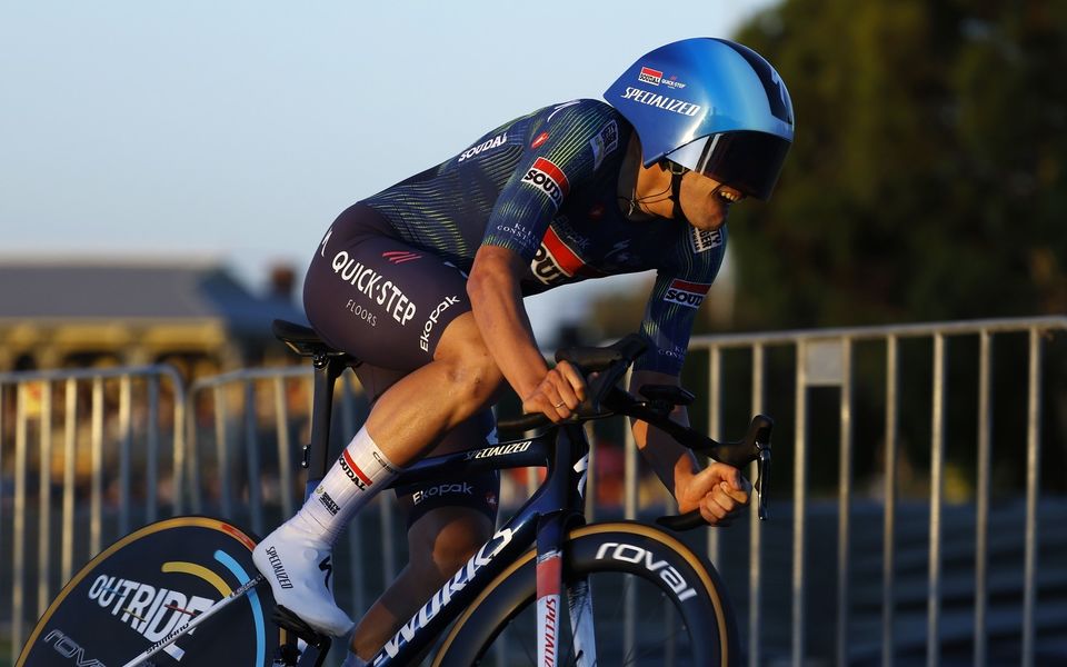 Tour Down Under van start in Adelaide