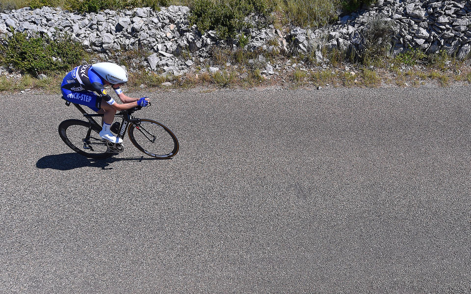 Dan Martin defends Tour de France top 10 in arduous time trial