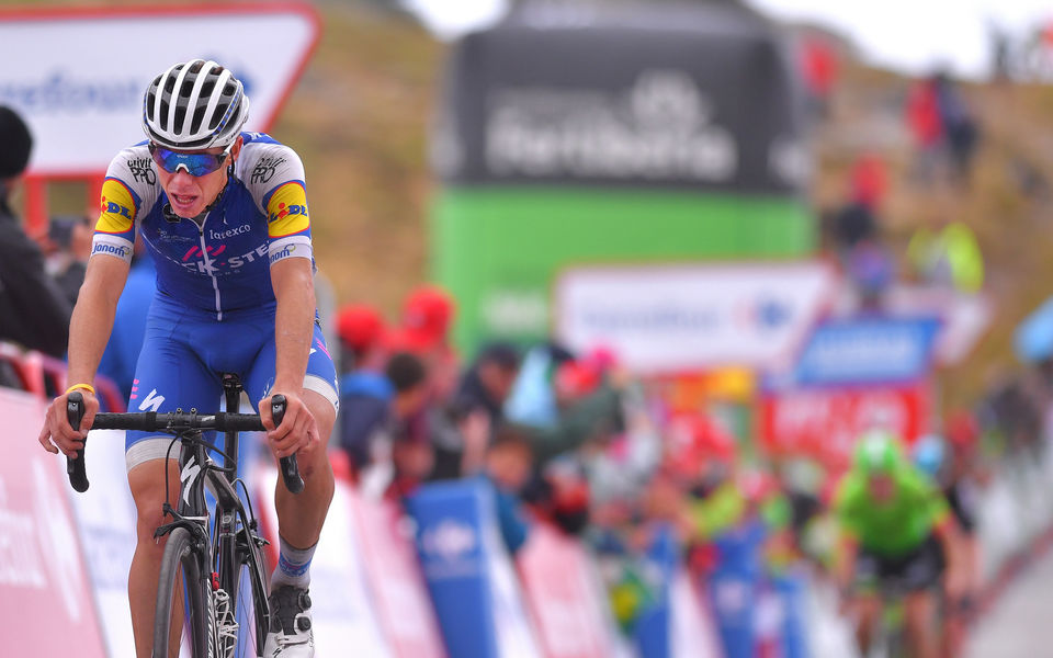 Vuelta a España: De La Cruz gains two places in the GC despite late mechanical