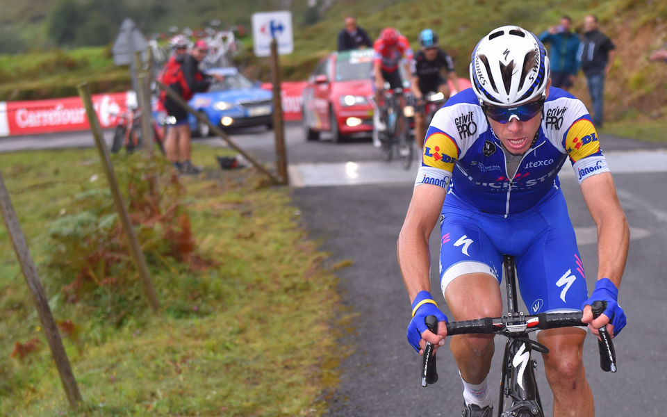 Vuelta a España: De La Cruz rides back into top 10 overall