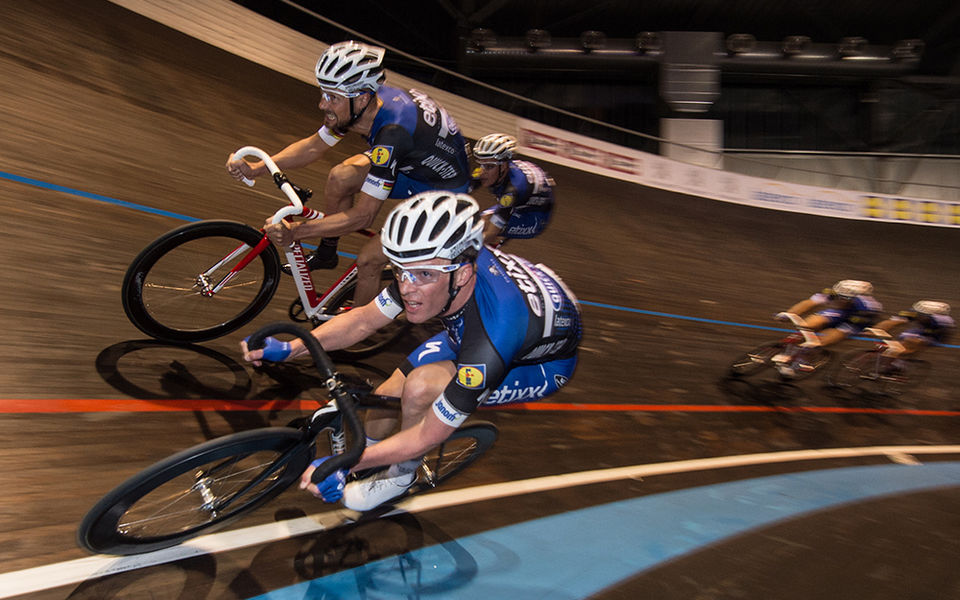 Successful team presentation for Etixx – Quick-Step in Ghent