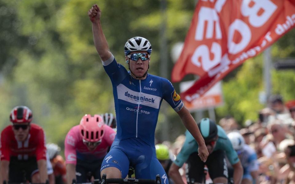 Jakobsen powers to maiden win at the Nationals