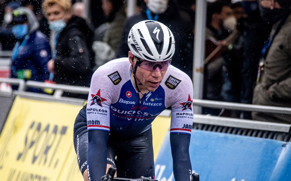 Waaiers en regen in Scheldeprijs