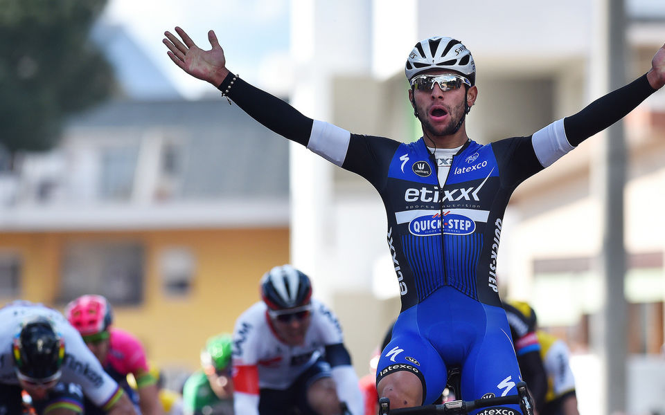 Fernando Gaviria steals the show in Tirreno-Adriatico