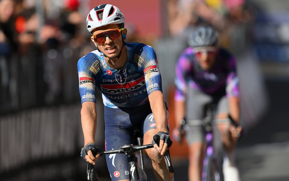 Showdown on the sterrati at the Giro