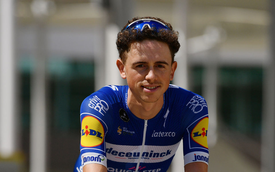 Outstanding effort sees Knox make inroads in UAE Tour GC