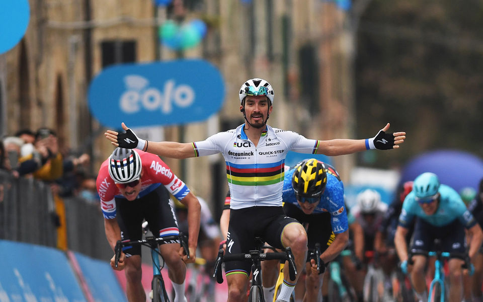 Tirreno-Adriatico: The rainbow jersey shines in Italy
