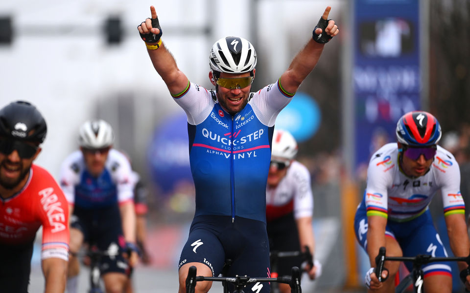 Mark Cavendish wint Milano-Torino
