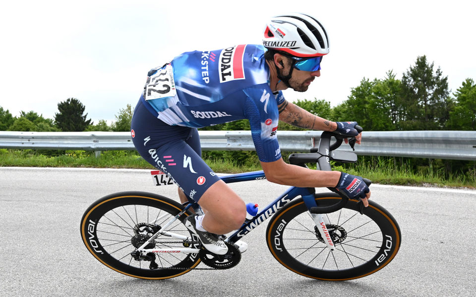 Il Giro: Cattaneo spends another day in the break