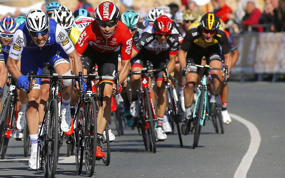 Vuelta al Pais Vasco: Richeze second in close sprint
