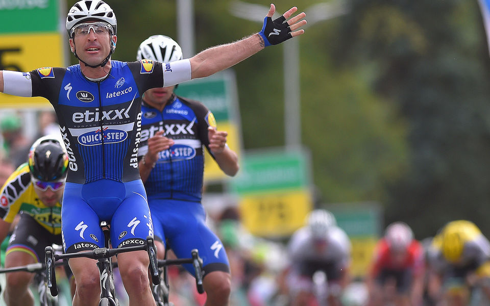 Fantastic teamwork sees Richeze win Tour de Suisse stage