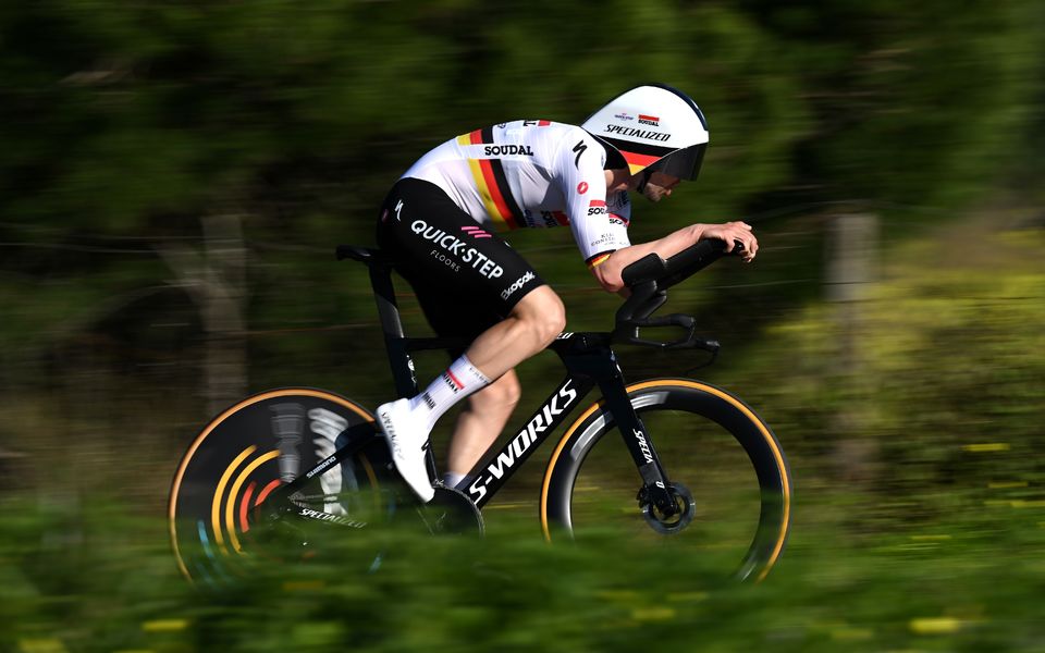 Schachmann inches closer to top ten