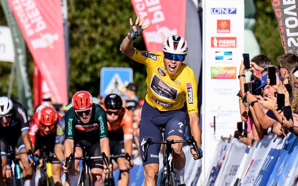 Paul Magnier pakt 40e seizoenszege voor Soudal Quick-Step