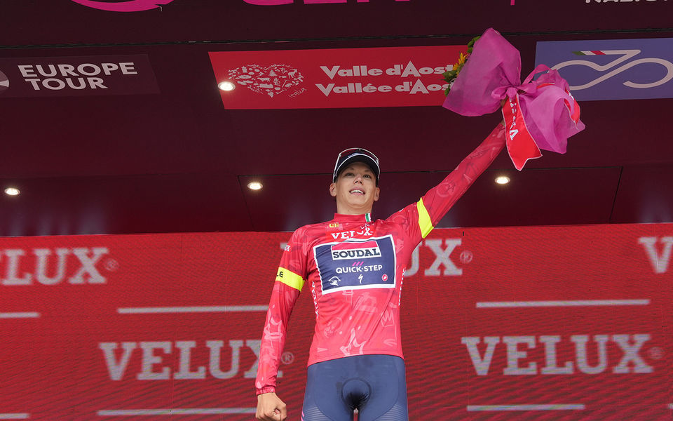 Paul Magnier wint rode trui in GiroNextGen