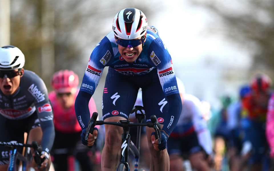 Sensationele Magnier tweede bij debuut Omloop