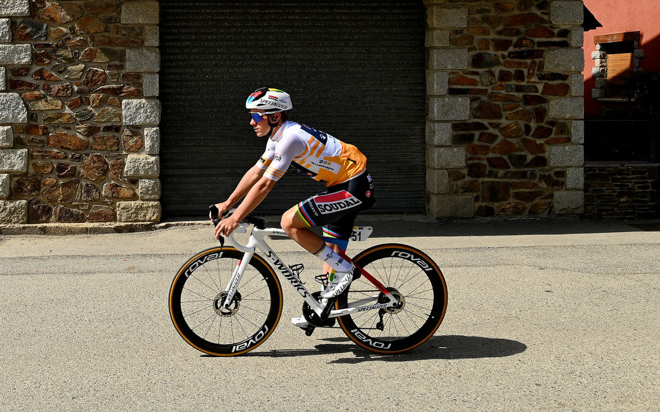 Rustige dag voor Evenepoel in Catalunya