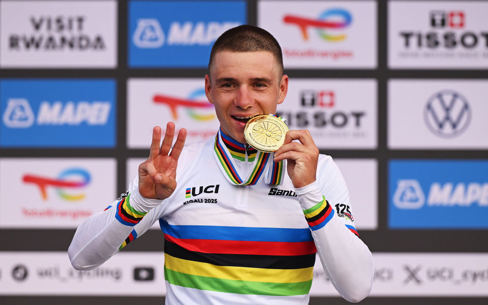 Mister Hat-Trick: Evenepoel wins gold in Rwanda