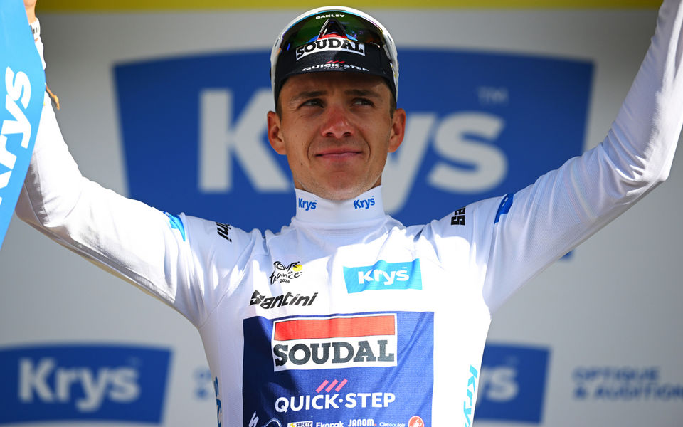 Le Tour: Evenepoel remains in white