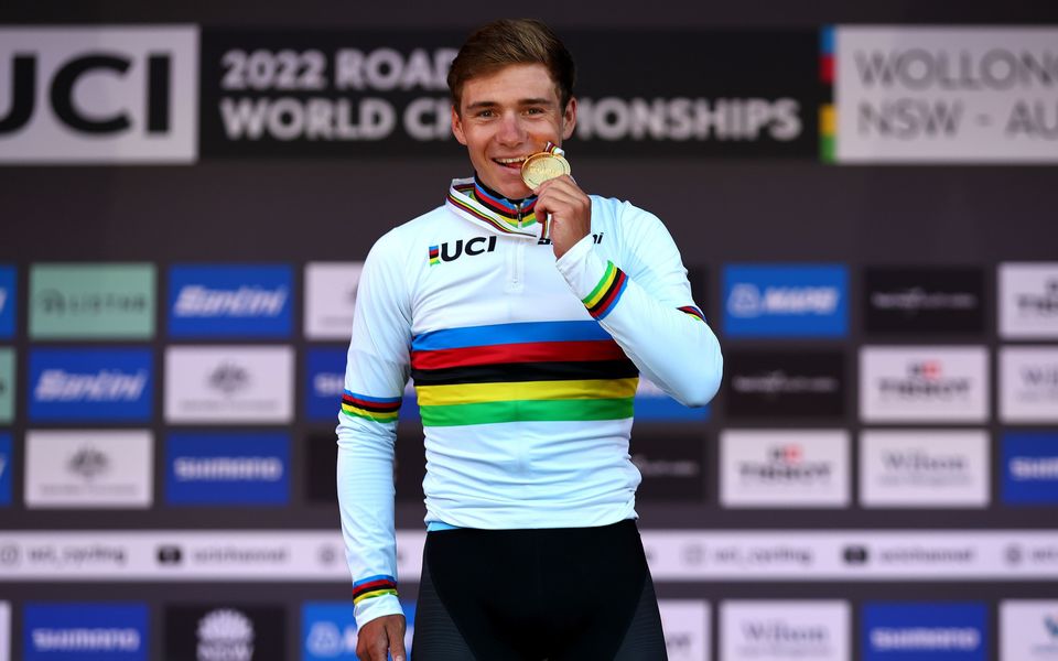 Remco Evenepoel is de nieuwe wereldkampioen