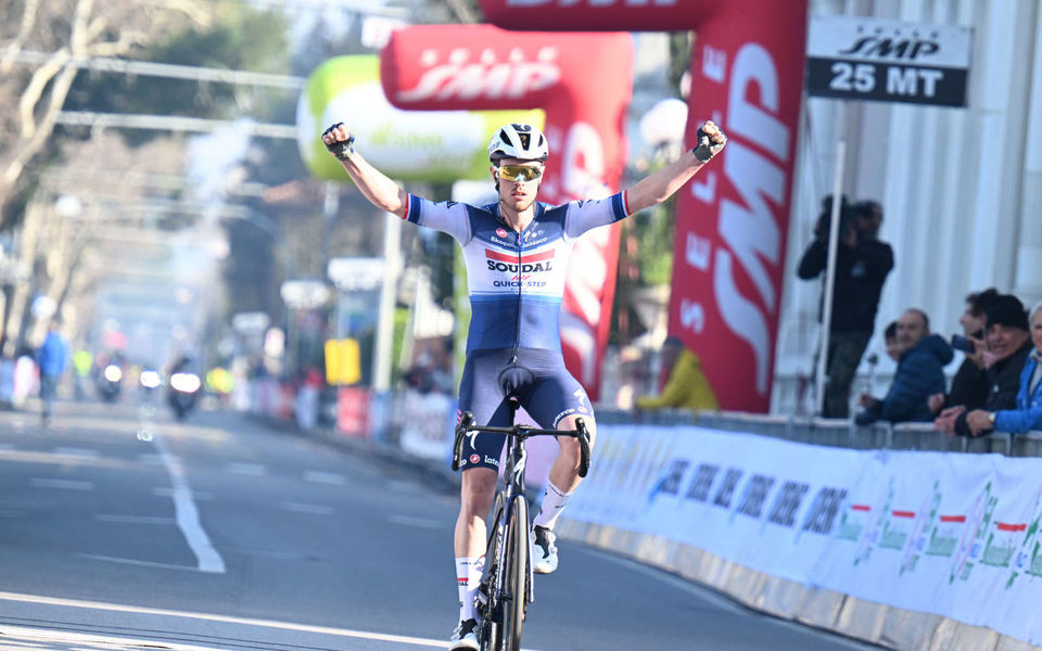 Cavagna schittert in openingsrit Coppi e Bartali