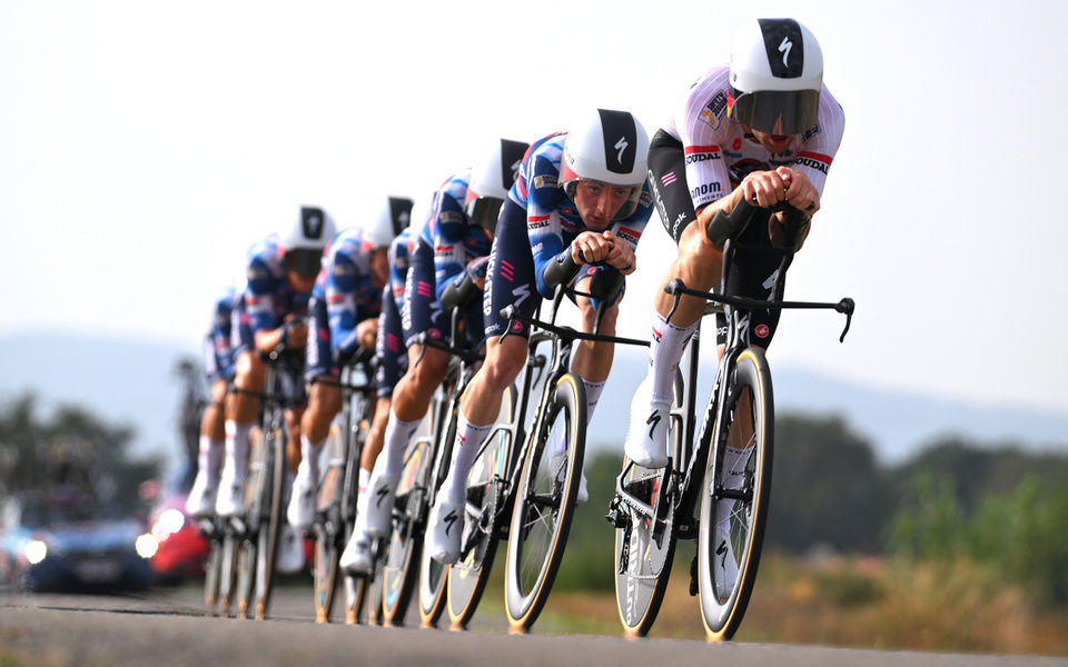 Vuelta a España: ploegentijdrit in Figueres
