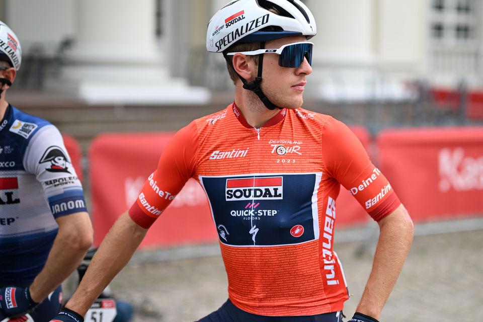 Van Wilder verdedigt rode trui met verve