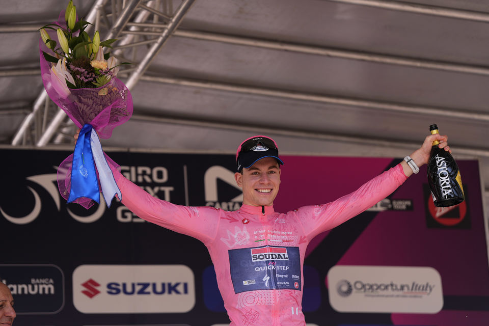 Fenomenale Vervenne pakt ritzege in Giro Next Gen