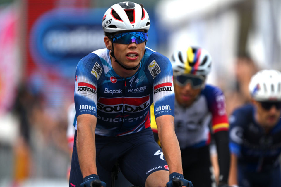 Regen zorgt voor chaos in Giro