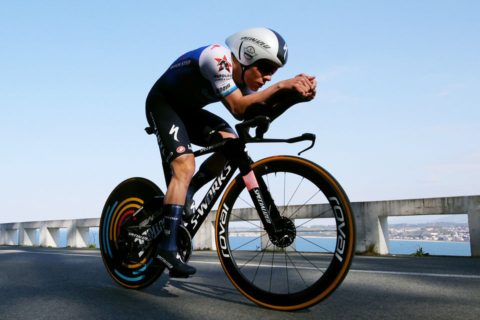 Evenepoel puts in flying ride on Itzulia opener