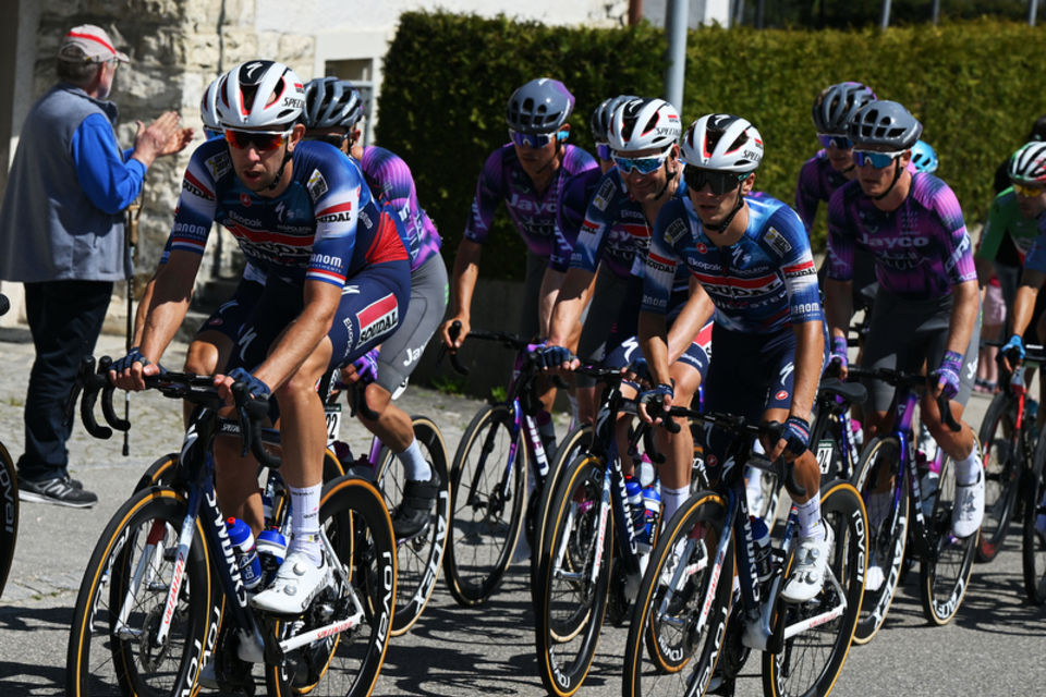 Tour de Romandie: A quiet day to Fribourg